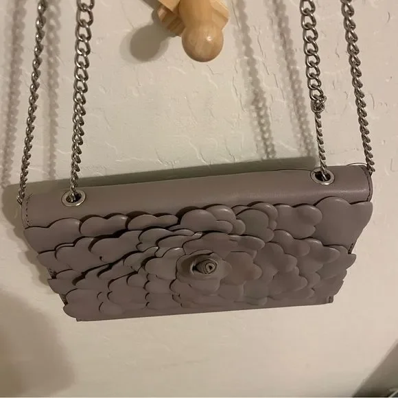 NWT Patricia Nash Petals Leather Crossbody Stone Grey - Picture 11 of 11